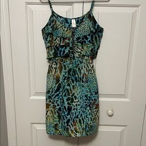 No Boundaries Blue and Green Patterned Mini Dress. Zip up ruffle front. Size M